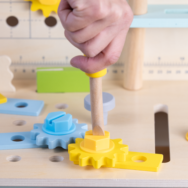 Kinder-Werkbank aus Holz